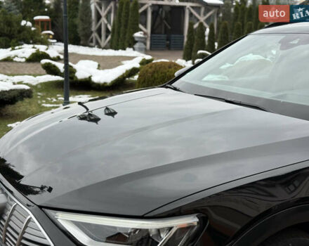 Чорний Ауді E-Tron, об'ємом двигуна 0 л та пробігом 51 тис. км за 31499 $, фото 8 на Automoto.ua