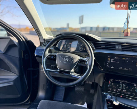 Черный Ауди E-Tron, объемом двигателя 0 л и пробегом 126 тыс. км за 27500 $, фото 13 на Automoto.ua