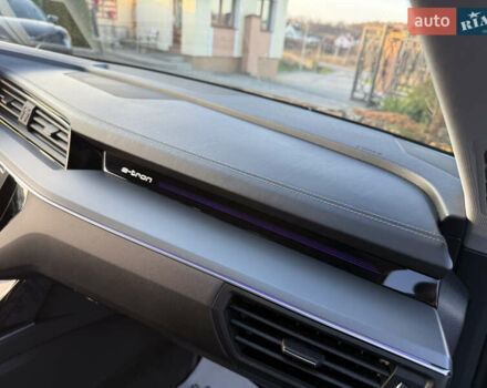 Чорний Ауді E-Tron, об'ємом двигуна 0 л та пробігом 150 тис. км за 26999 $, фото 92 на Automoto.ua