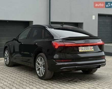 Черный Ауди E-Tron, объемом двигателя 0 л и пробегом 105 тыс. км за 35990 $, фото 8 на Automoto.ua
