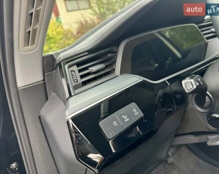 Чорний Ауді E-Tron, об'ємом двигуна 0 л та пробігом 159 тис. км за 24500 $, фото 75 на Automoto.ua