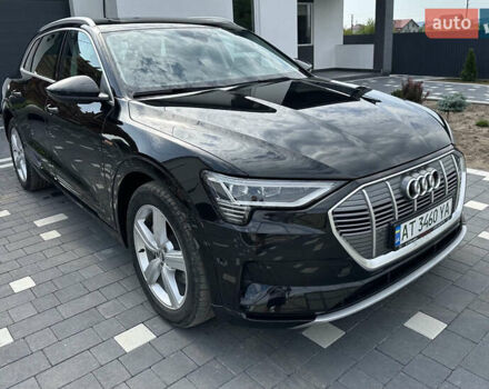 Черный Ауди E-Tron, объемом двигателя 0 л и пробегом 130 тыс. км за 26500 $, фото 2 на Automoto.ua