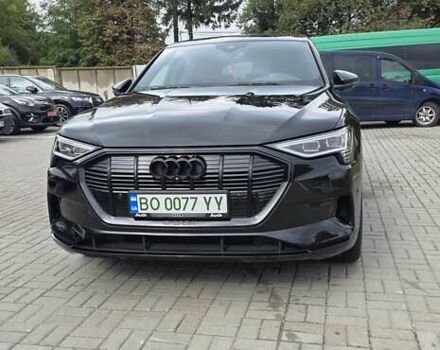 Чорний Ауді E-Tron, об'ємом двигуна 0 л та пробігом 138 тис. км за 29900 $, фото 8 на Automoto.ua