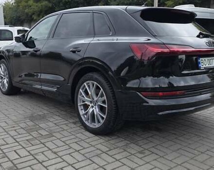 Чорний Ауді E-Tron, об'ємом двигуна 0 л та пробігом 138 тис. км за 29900 $, фото 25 на Automoto.ua