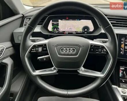 Черный Ауди E-Tron, объемом двигателя 0 л и пробегом 59 тыс. км за 33500 $, фото 25 на Automoto.ua