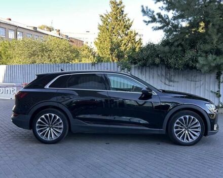 Черный Ауди E-Tron, объемом двигателя 0 л и пробегом 33 тыс. км за 31500 $, фото 14 на Automoto.ua
