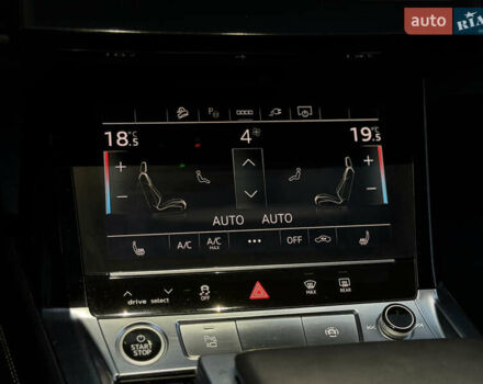 Чорний Ауді E-Tron, об'ємом двигуна 0 л та пробігом 84 тис. км за 36000 $, фото 54 на Automoto.ua