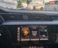 Чорний Ауді E-Tron, об'ємом двигуна 0 л та пробігом 180 тис. км за 24700 $, фото 38 на Automoto.ua