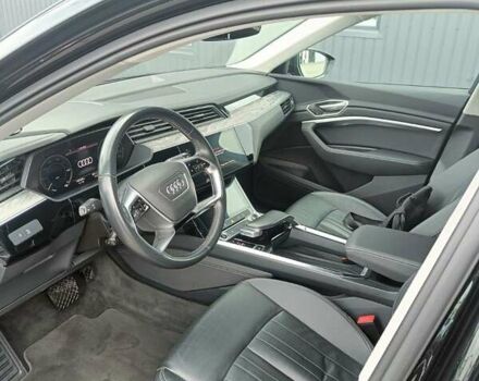 Чорний Ауді E-Tron, об'ємом двигуна 0 л та пробігом 147 тис. км за 29999 $, фото 13 на Automoto.ua