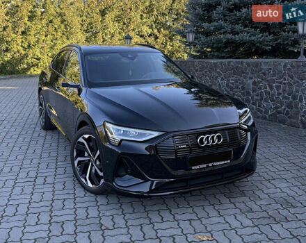 Черный Ауди E-Tron, объемом двигателя 0 л и пробегом 50 тыс. км за 44000 $, фото 64 на Automoto.ua