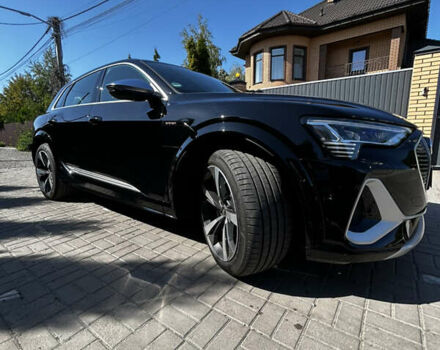 Черный Ауди E-Tron, объемом двигателя 0 л и пробегом 95 тыс. км за 39900 $, фото 12 на Automoto.ua