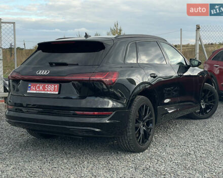 Чорний Ауді E-Tron, об'ємом двигуна 0 л та пробігом 70 тис. км за 39999 $, фото 29 на Automoto.ua