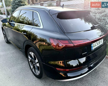 Черный Ауди E-Tron, объемом двигателя 0 л и пробегом 140 тыс. км за 29299 $, фото 11 на Automoto.ua