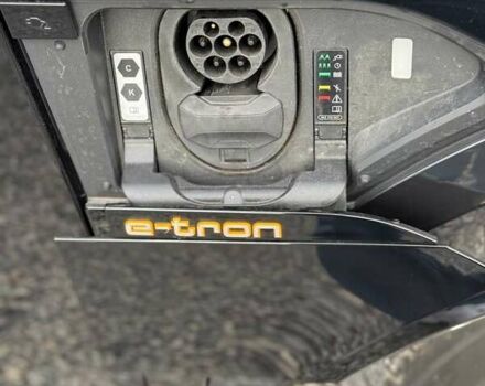 Черный Ауди E-Tron, объемом двигателя 0 л и пробегом 34 тыс. км за 28999 $, фото 30 на Automoto.ua