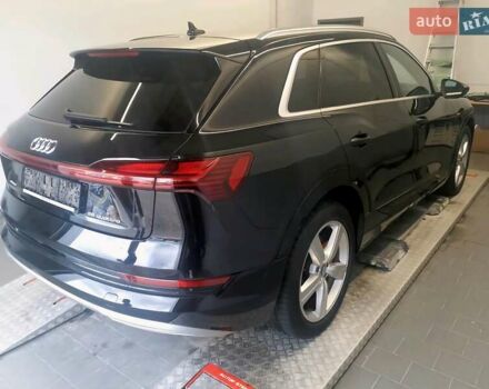 Черный Ауди E-Tron, объемом двигателя 0 л и пробегом 99 тыс. км за 29999 $, фото 4 на Automoto.ua