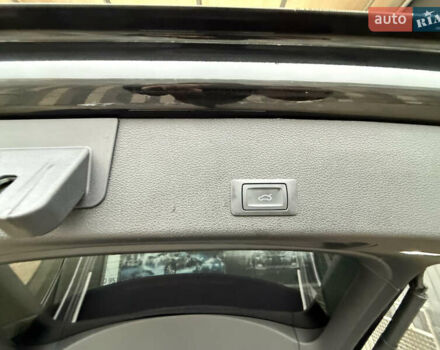 Черный Ауди E-Tron, объемом двигателя 0 л и пробегом 150 тыс. км за 27500 $, фото 19 на Automoto.ua