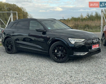 Чорний Ауді E-Tron, об'ємом двигуна 0 л та пробігом 70 тис. км за 39999 $, фото 14 на Automoto.ua