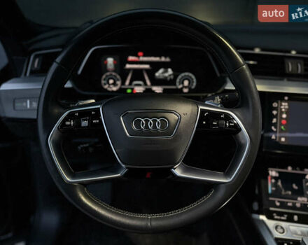 Чорний Ауді E-Tron, об'ємом двигуна 0 л та пробігом 84 тис. км за 36000 $, фото 53 на Automoto.ua