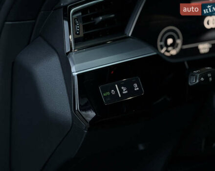 Чорний Ауді E-Tron, об'ємом двигуна 0 л та пробігом 84 тис. км за 36000 $, фото 42 на Automoto.ua