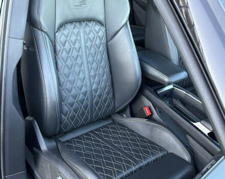 Чорний Ауді E-Tron, об'ємом двигуна 0 л та пробігом 95 тис. км за 36599 $, фото 68 на Automoto.ua