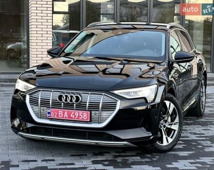 Чорний Ауді E-Tron, об'ємом двигуна 0 л та пробігом 130 тис. км за 27900 $, фото 2 на Automoto.ua