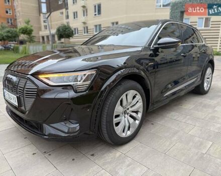 Чорний Ауді E-Tron, об'ємом двигуна 0 л та пробігом 31 тис. км за 39990 $, фото 2 на Automoto.ua