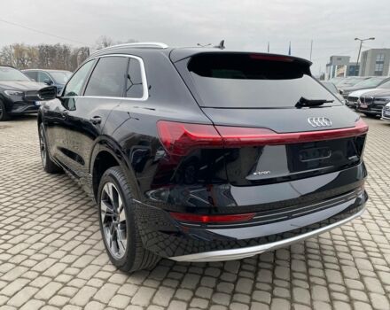 Чорний Ауді E-Tron, об'ємом двигуна 0 л та пробігом 38 тис. км за 33900 $, фото 4 на Automoto.ua
