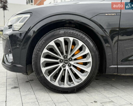 Черный Ауди E-Tron, объемом двигателя 0 л и пробегом 70 тыс. км за 38900 $, фото 7 на Automoto.ua