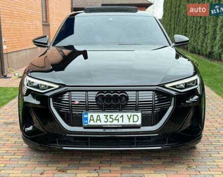 Чорний Ауді E-Tron, об'ємом двигуна 0 л та пробігом 58 тис. км за 42999 $, фото 6 на Automoto.ua