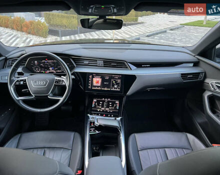 Чорний Ауді E-Tron, об'ємом двигуна 0 л та пробігом 187 тис. км за 23300 $, фото 58 на Automoto.ua