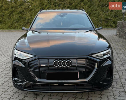 Черный Ауди E-Tron, объемом двигателя 0 л и пробегом 50 тыс. км за 44000 $, фото 77 на Automoto.ua