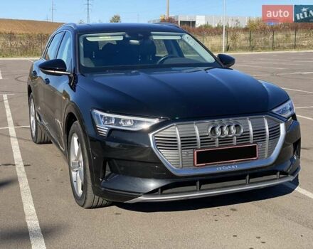 Черный Ауди E-Tron, объемом двигателя 0 л и пробегом 199 тыс. км за 39999 $, фото 1 на Automoto.ua