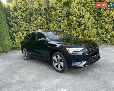 Чорний Ауді E-Tron, об'ємом двигуна 0 л та пробігом 58 тис. км за 36900 $, фото 5 на Automoto.ua