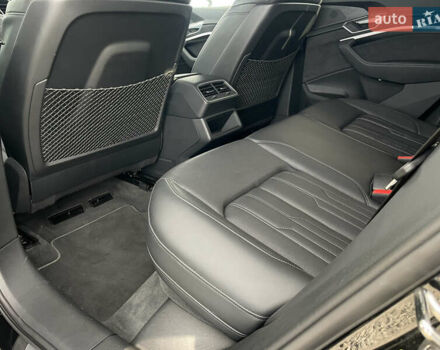 Чорний Ауді E-Tron, об'ємом двигуна 0 л та пробігом 70 тис. км за 39999 $, фото 63 на Automoto.ua