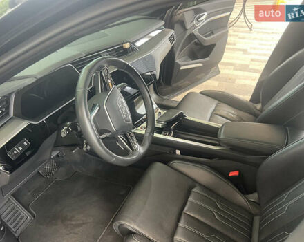 Чорний Ауді E-Tron, об'ємом двигуна 0 л та пробігом 51 тис. км за 47500 $, фото 21 на Automoto.ua