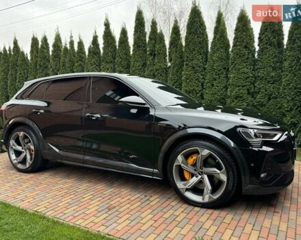 Чорний Ауді E-Tron, об'ємом двигуна 0 л та пробігом 58 тис. км за 42999 $, фото 33 на Automoto.ua