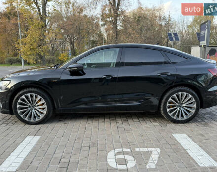 Черный Ауди E-Tron, объемом двигателя 0 л и пробегом 71 тыс. км за 38470 $, фото 8 на Automoto.ua