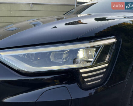 Чорний Ауді E-Tron, об'ємом двигуна 0 л та пробігом 35 тис. км за 40950 $, фото 5 на Automoto.ua
