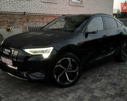 Черный Ауди E-Tron, объемом двигателя 0 л и пробегом 50 тыс. км за 44000 $, фото 48 на Automoto.ua