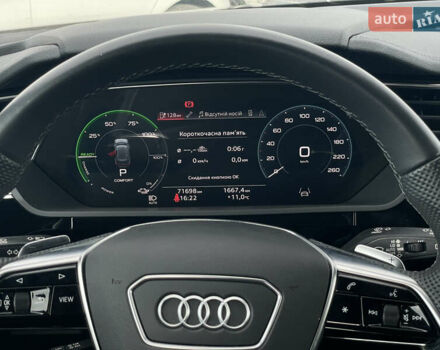 Чорний Ауді E-Tron, об'ємом двигуна 0 л та пробігом 70 тис. км за 39999 $, фото 37 на Automoto.ua