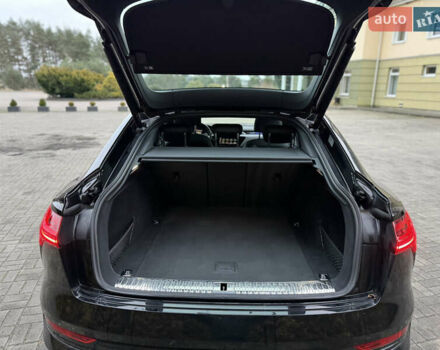 Чорний Ауді E-Tron, об'ємом двигуна 0 л та пробігом 54 тис. км за 37990 $, фото 33 на Automoto.ua