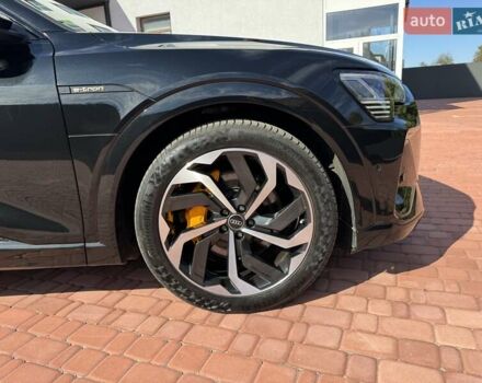 Черный Ауди E-Tron, объемом двигателя 0 л и пробегом 127 тыс. км за 37900 $, фото 11 на Automoto.ua