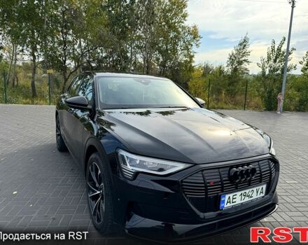 Чорний Ауді E-Tron, об'ємом двигуна 0 л та пробігом 39 тис. км за 31500 $, фото 9 на Automoto.ua