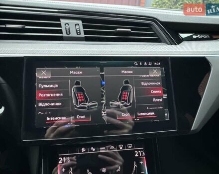 Чорний Ауді E-Tron, об'ємом двигуна 0 л та пробігом 58 тис. км за 42999 $, фото 57 на Automoto.ua