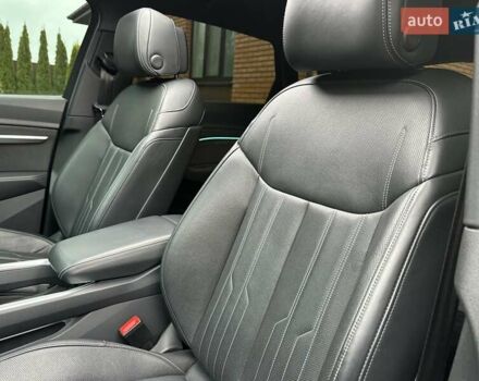 Чорний Ауді E-Tron, об'ємом двигуна 0 л та пробігом 58 тис. км за 42999 $, фото 41 на Automoto.ua