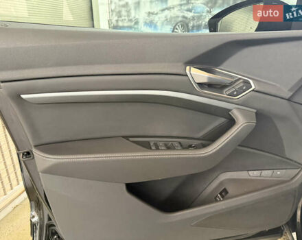 Черный Ауди E-Tron, объемом двигателя 0 л и пробегом 150 тыс. км за 27500 $, фото 36 на Automoto.ua