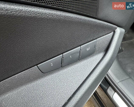 Чорний Ауді E-Tron, об'ємом двигуна 0 л та пробігом 190 тис. км за 24199 $, фото 12 на Automoto.ua