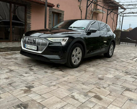 Черный Ауди E-Tron, объемом двигателя 0 л и пробегом 158 тыс. км за 26900 $, фото 7 на Automoto.ua