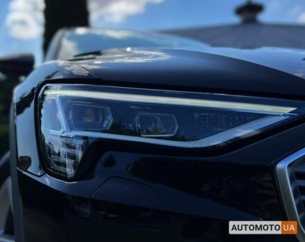 Черный Ауди E-Tron, объемом двигателя 71 л и пробегом 23 тыс. км за 30500 $, фото 9 на Automoto.ua