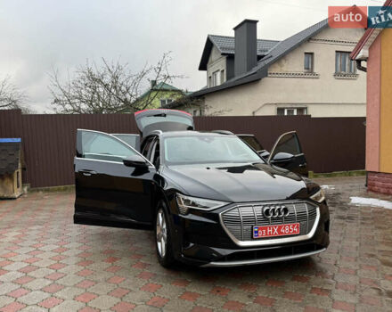 Чорний Ауді E-Tron, об'ємом двигуна 0 л та пробігом 190 тис. км за 24199 $, фото 24 на Automoto.ua